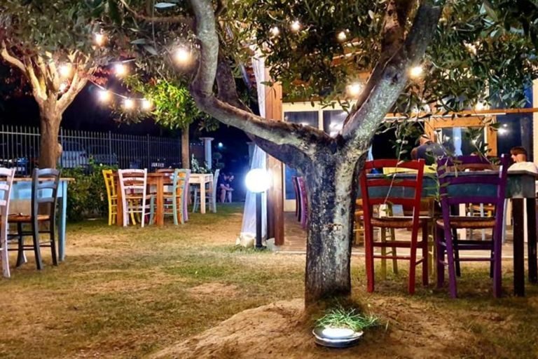 linfinito a tavola external look in the garden 768x512