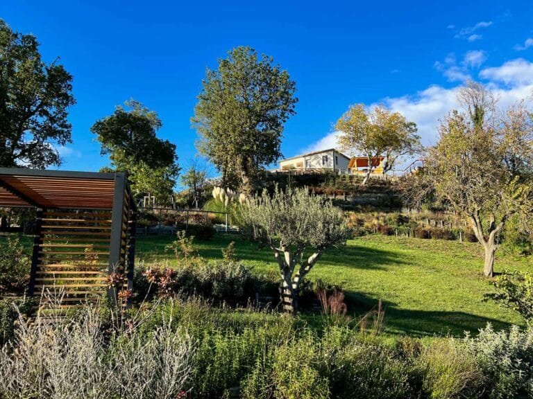 Colpo di Fortuna around the garden looking up the villa 768x576