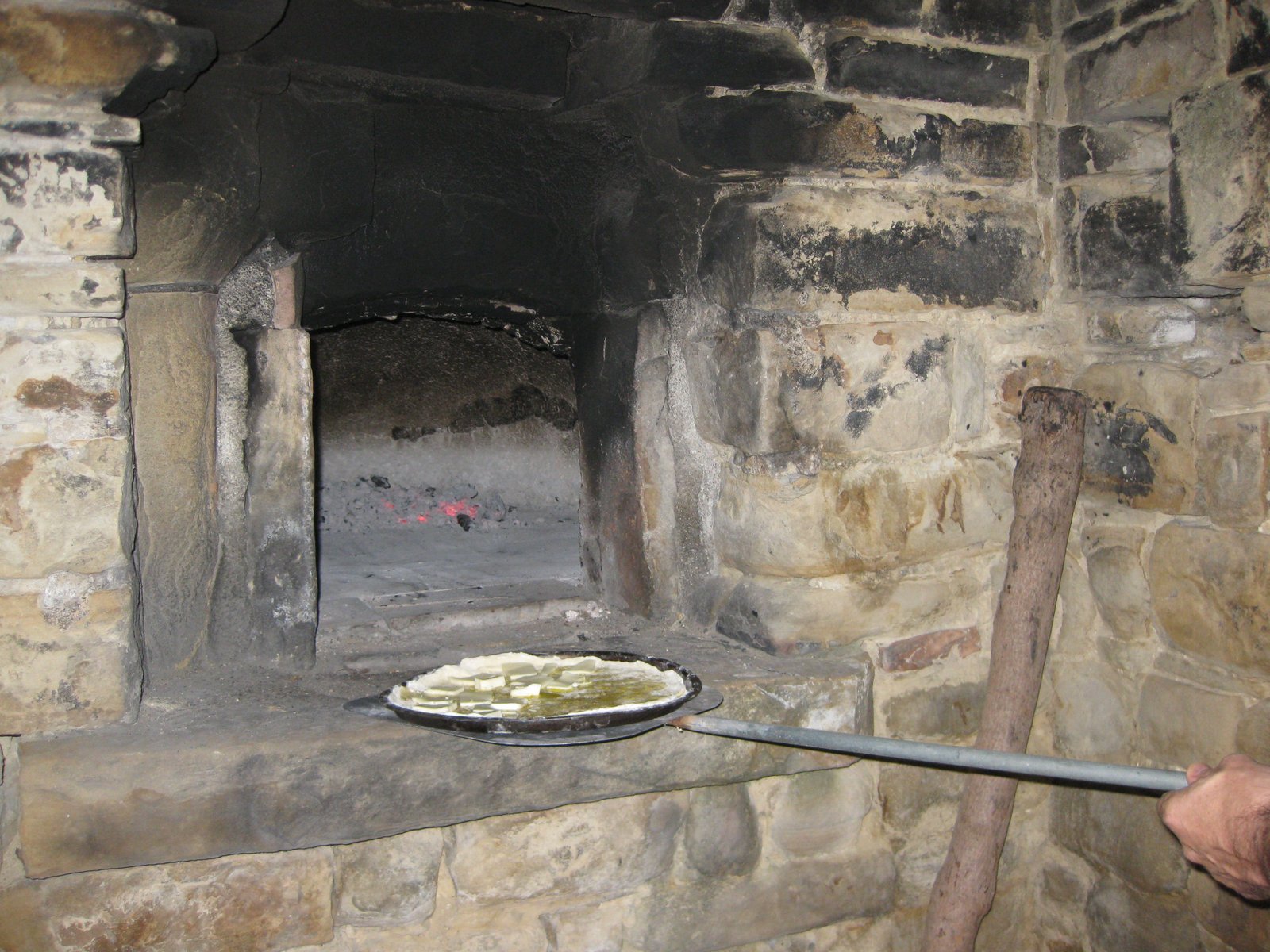 pizza oven IMG 3570